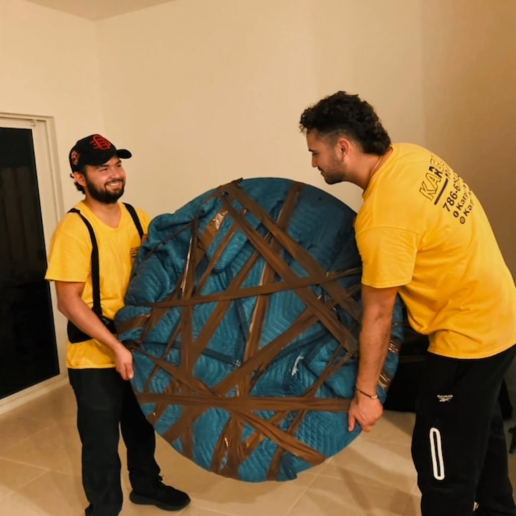 Kargus moving labor crew loading a truck in Miami